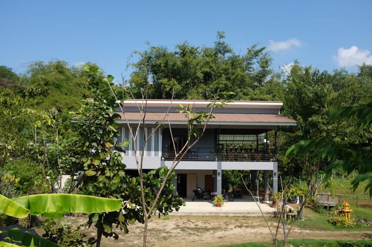 Appartement Rai Boonsom à Phrao Extérieur photo