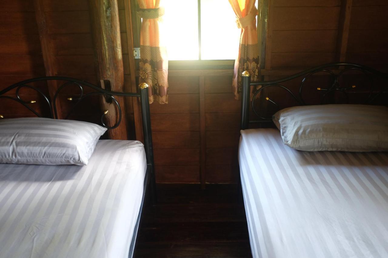 Appartement Rai Boonsom à Phrao Chambre photo